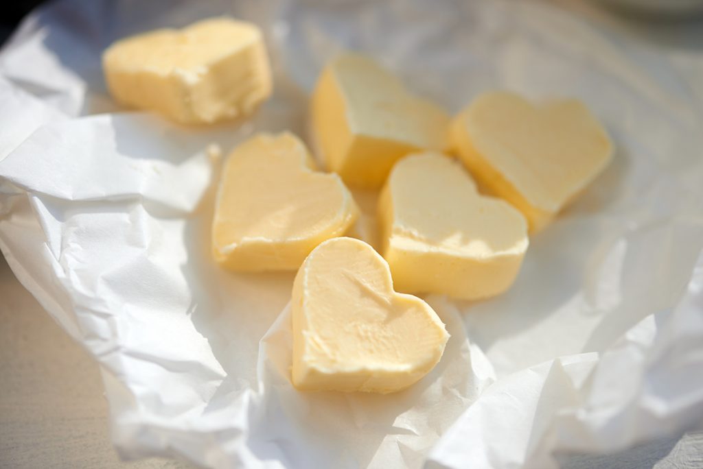 butter-fuer-happy-valentine-quiche-mit-rosenkohl-zwiebeln-parmesan-foto-maike-helbig-www.myotherstories.de