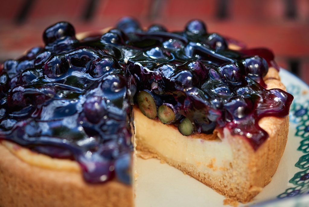 blueberry-cheesecake-mit-viel-vanille-foto-maike-helbig-fuer-www.myotherstories.de