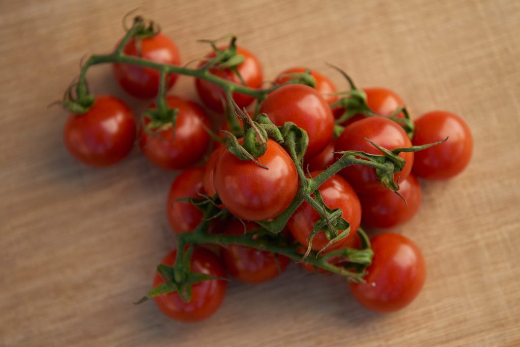 tomaten-pasta-mit-babyspinat-und-geschmolzenen-tomaten-foto-maike-helbig-fuer-bettina-bergwelt-myotherstories.de