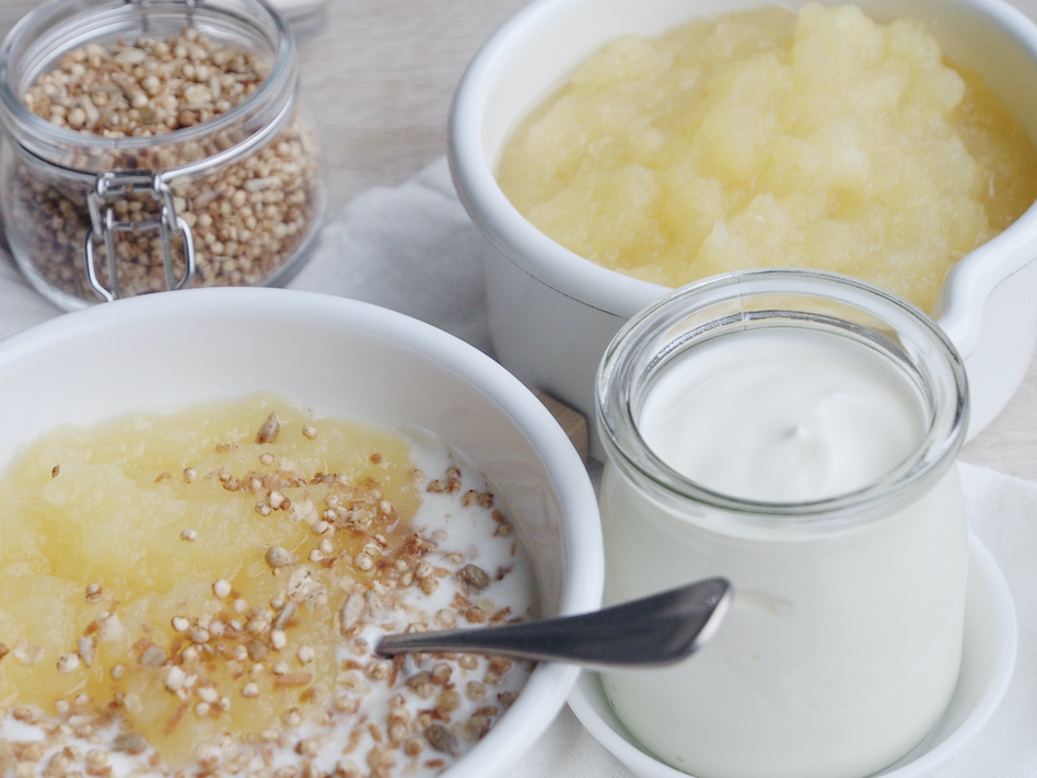 naturjoghurt-mit-quinoa-zimt-granola-foto-bettina-bergwelt-myotherstories